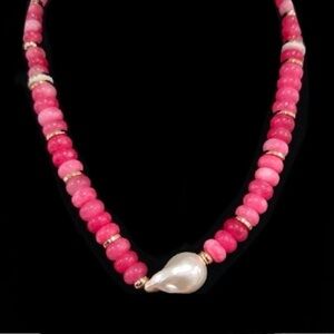 NWT ⚜️💖⚜️ MACRAE & Co. Beaded Pink Necklace with Pearl Accent